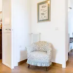 Banchi Vecchi Flat