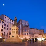 Banchi Vecchi Flat